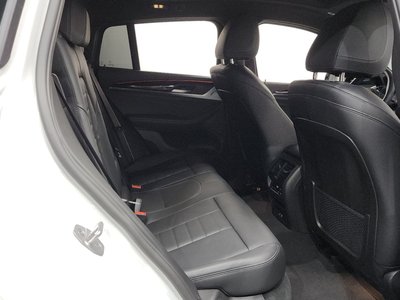 2025 BMW X4 缩略图 12