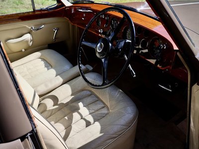 1957 Bentley S1 CONTINENTAL FLYING SPUR — миниатюра 17