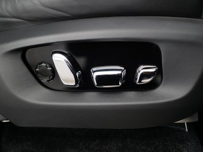 ROLLS-ROYCE CULLINAN - 9