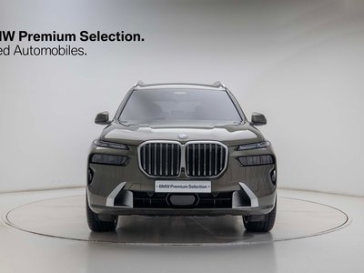 صورة 2 لـ 2025 BMW X7