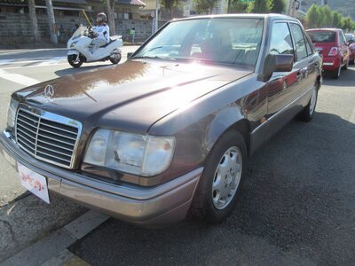 MERCEDES-BENZ E-CLASS - 2