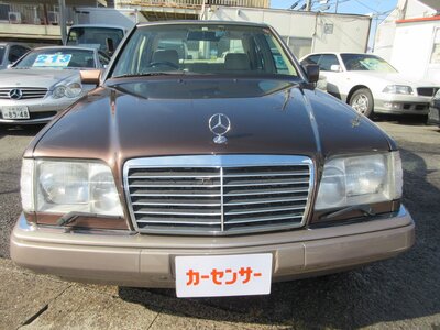 MERCEDES-BENZ E-CLASS - 6