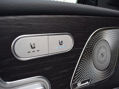 2025 Mercedes-BENZ GLE AMG 缩略图 23