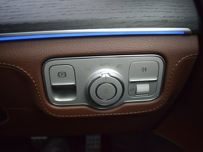 2025 Mercedes-BENZ GLE AMG 缩略图 21