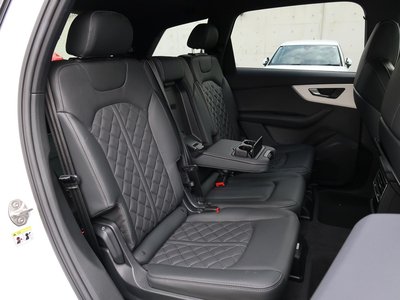 AUDI Q7 - 10