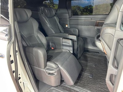 صورة 9 لـ 2024 Toyota ALPHARD