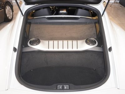 صورة 10 لـ 2015 Porsche CAYMAN