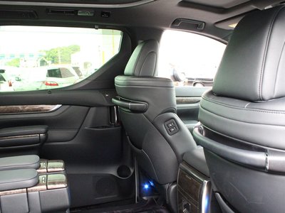 2021 Toyota ALPHARD thumbnail 30