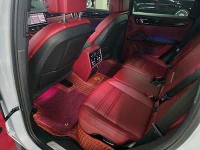 PORSCHE CAYENNE - 10