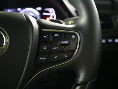 2023 Lexus ES thumbnail 39