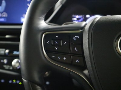 2023 Lexus ES thumbnail 38