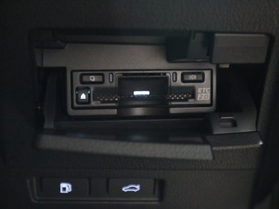 صورة 4 لـ 2023 Lexus ES