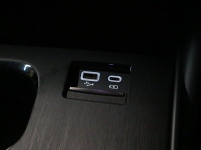 2023 Lexus ES thumbnail 32
