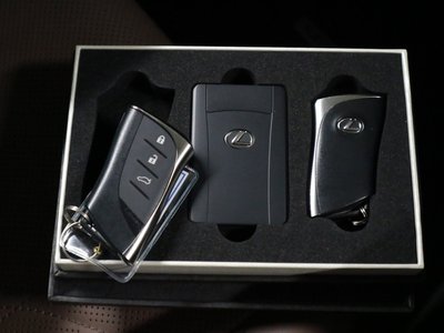 2023 Lexus ES thumbnail 50