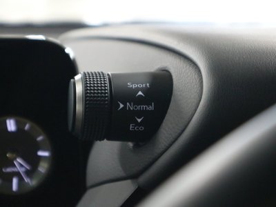 2023 Lexus ES thumbnail 36