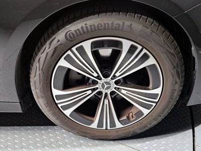 MERCEDES-BENZ E-CLASS - 6