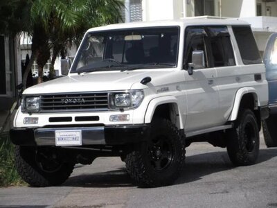 TOYOTA LAND CRUISER PRADO