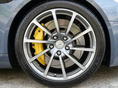 ASTON MARTIN RAPIDE - 4