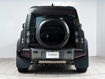 LAND ROVER DEFENDER - 7