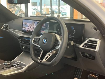 صورة مصغرة 15 لـ 2025 BMW 3 SERIES