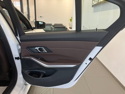صورة مصغرة 55 لـ 2025 BMW 3 SERIES