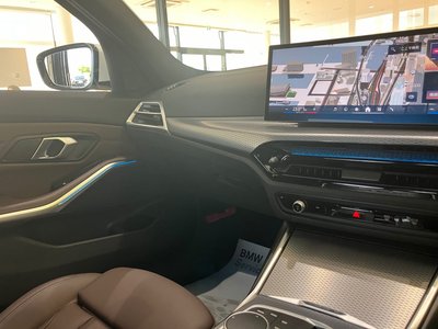 صورة مصغرة 30 لـ 2025 BMW 3 SERIES