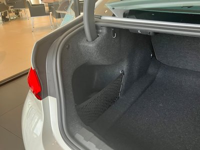 صورة مصغرة 45 لـ 2025 BMW 3 SERIES