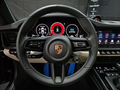 2026 Porsche 911 — миниатюра 18