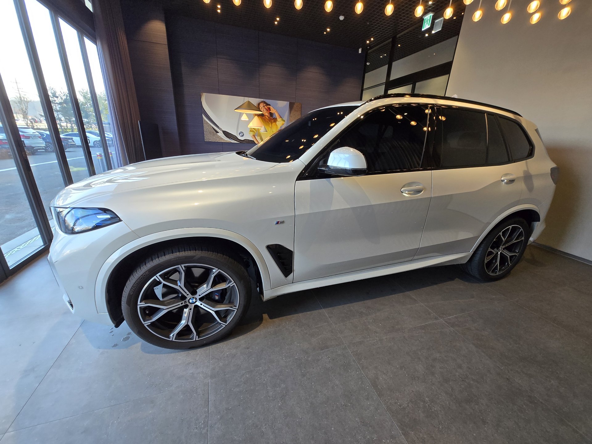 BMW X5 - View 1