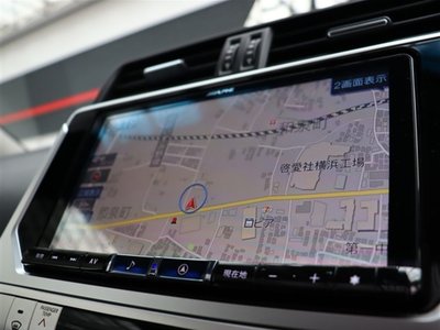 TOYOTA LAND CRUISER - 10