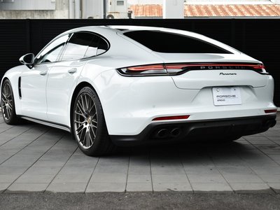 PORSCHE PANAMERA - 6