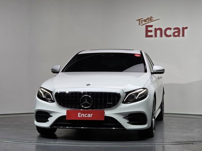 MERCEDES-BENZ E-CLASS - 2