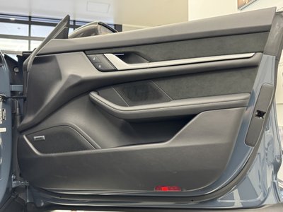 2026 Porsche TAYCAN thumbnail 17
