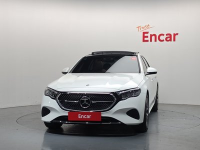 MERCEDES-BENZ E-CLASS - 2
