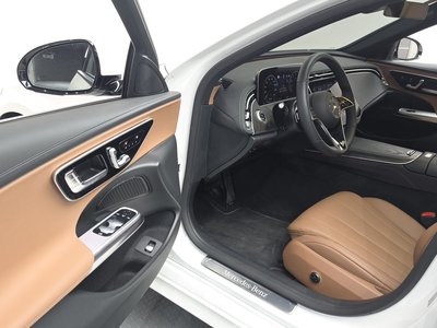 MERCEDES-BENZ E-CLASS - 10