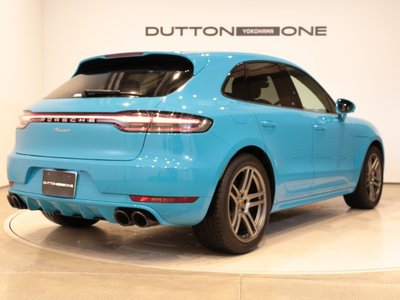 PORSCHE MACAN - 8