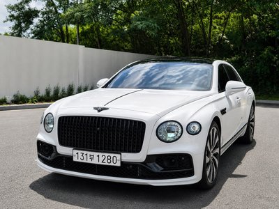 2022 Bentley FLYING SPUR — фото 1