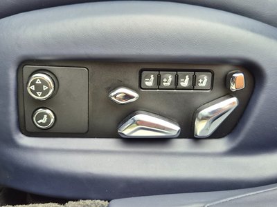 2022 Bentley FLYING SPUR — миниатюра 18