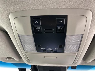 TOYOTA LAND CRUISER PRADO - 9