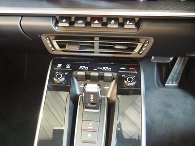 2021 Porsche 911 — миниатюра 40