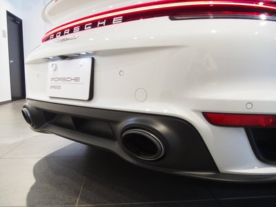 2021 Porsche 911 — миниатюра 21