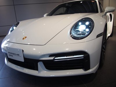 2021 Porsche 911 — миниатюра 15