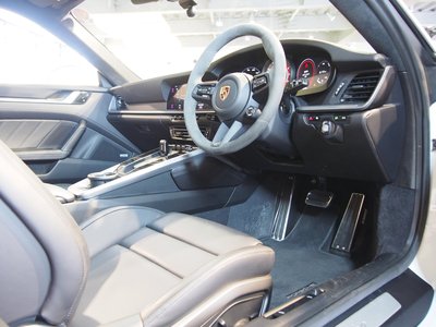 2021 Porsche 911 — миниатюра 26