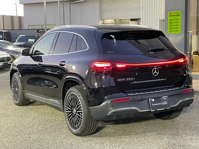 MERCEDES-BENZ EQA - 9