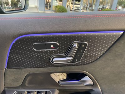 MERCEDES-BENZ EQA - 4