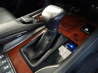 2018 Lexus LX — миниатюра 33