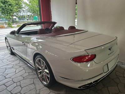 BENTLEY CONTINENTAL - 4