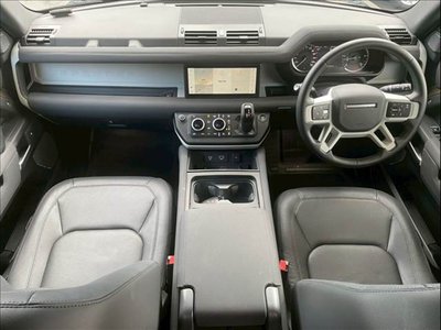 LAND ROVER DEFENDER - 4