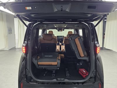 2025 Toyota ALPHARD thumbnail 26