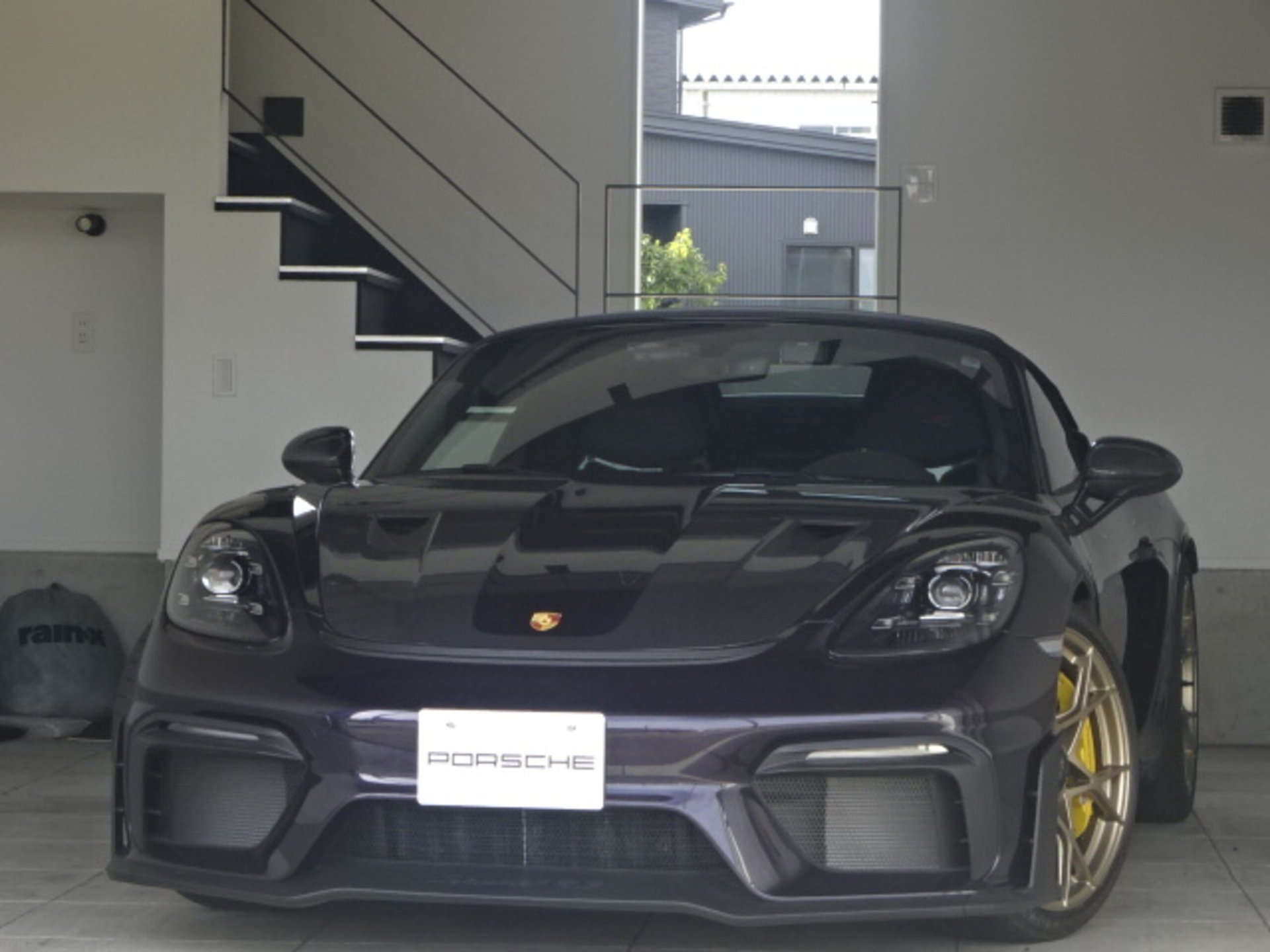 PORSCHE 718 SPYDER - View 1